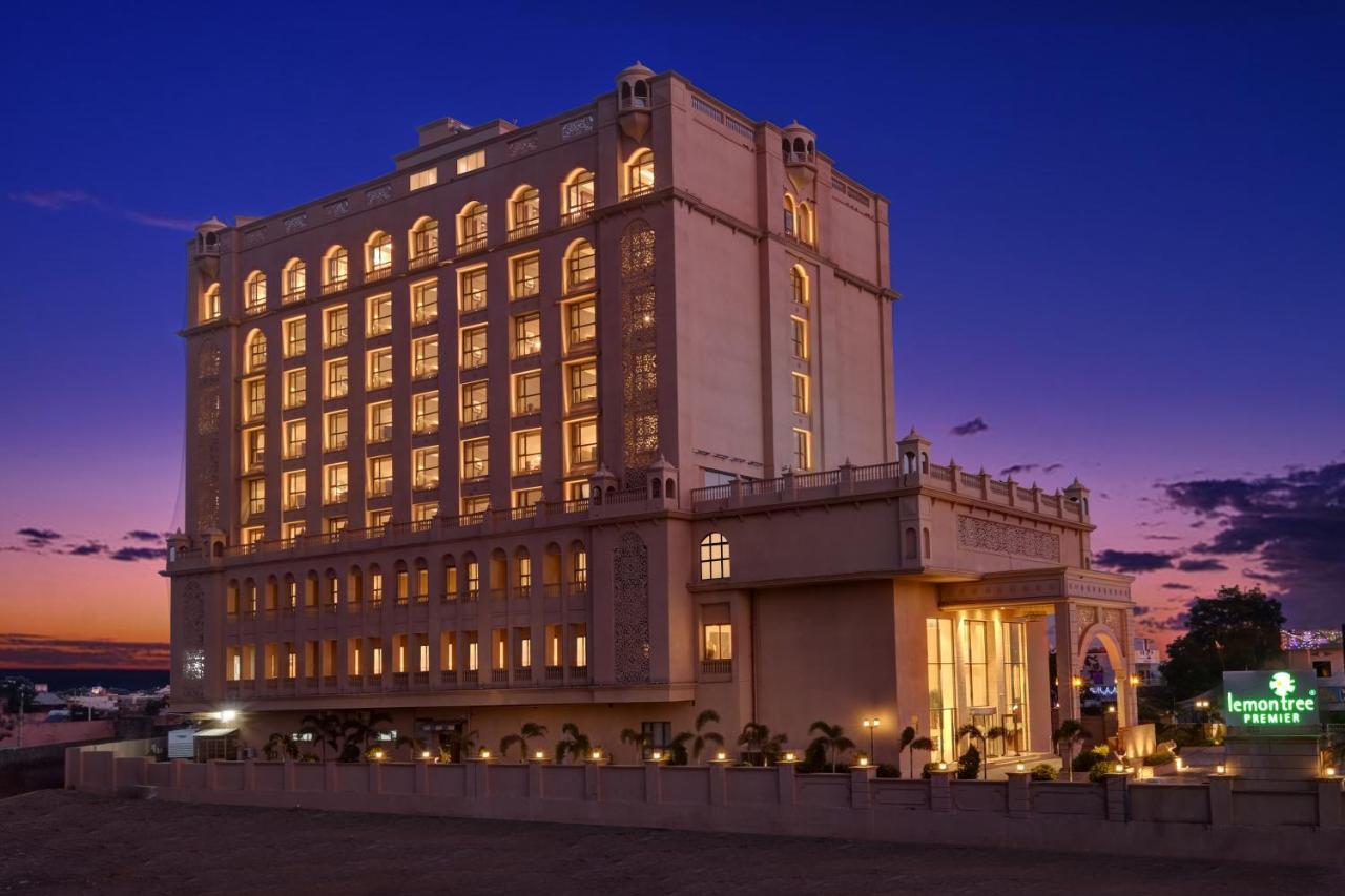 Lemon Tree Premier, Dwarka Hotel Exterior photo